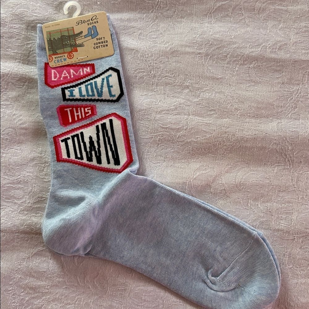 Blue Q Cotton Women’s Crew Socks Damn I Love This Town